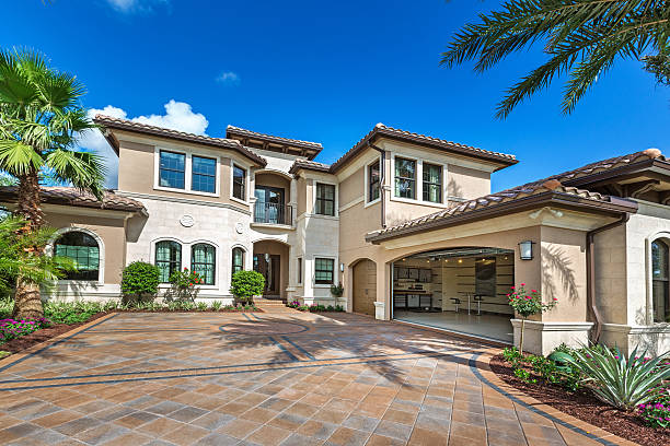 Best Commercial Driveway Pavers  in Woodhaven, MI